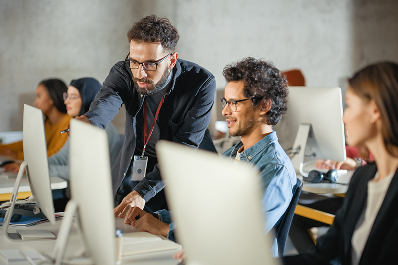 Lessons from an interdisciplinary community engagement course for engineers