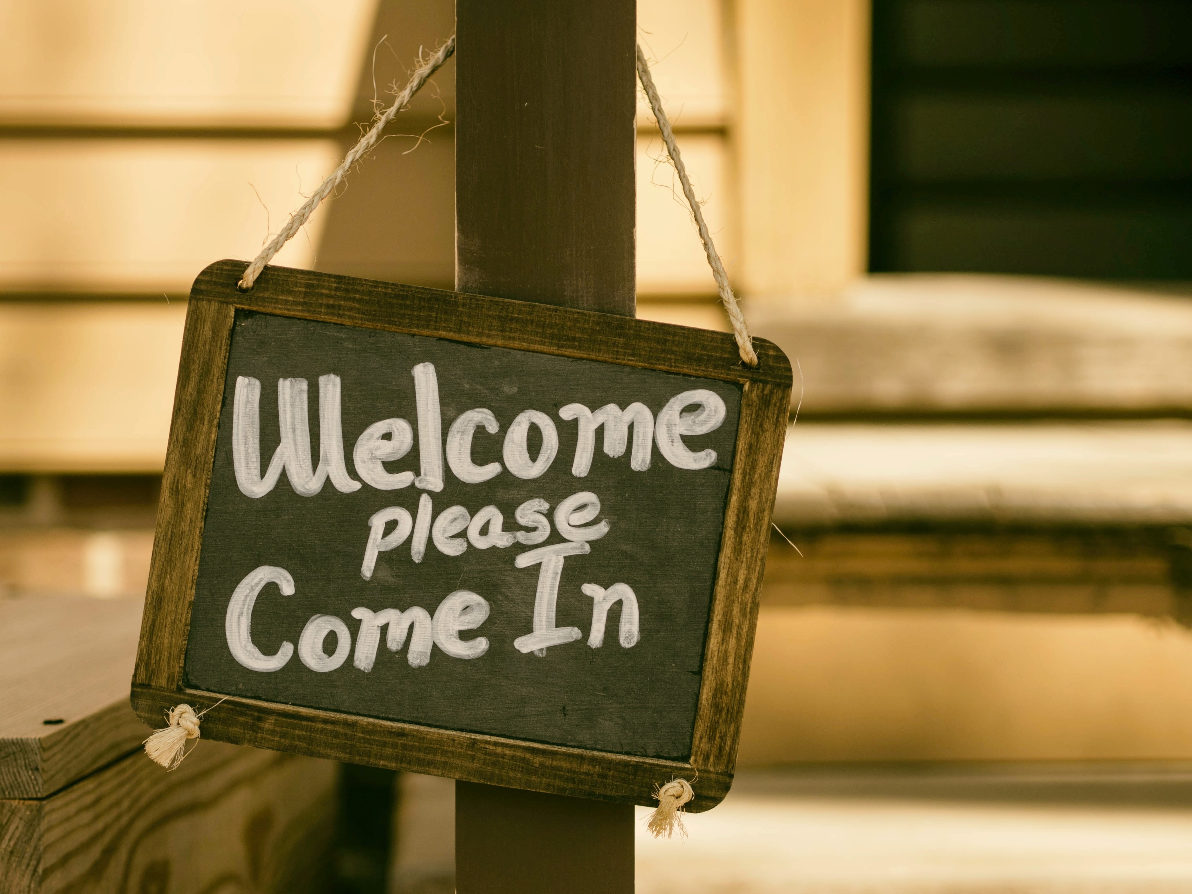 Welcoming students to your online environment 