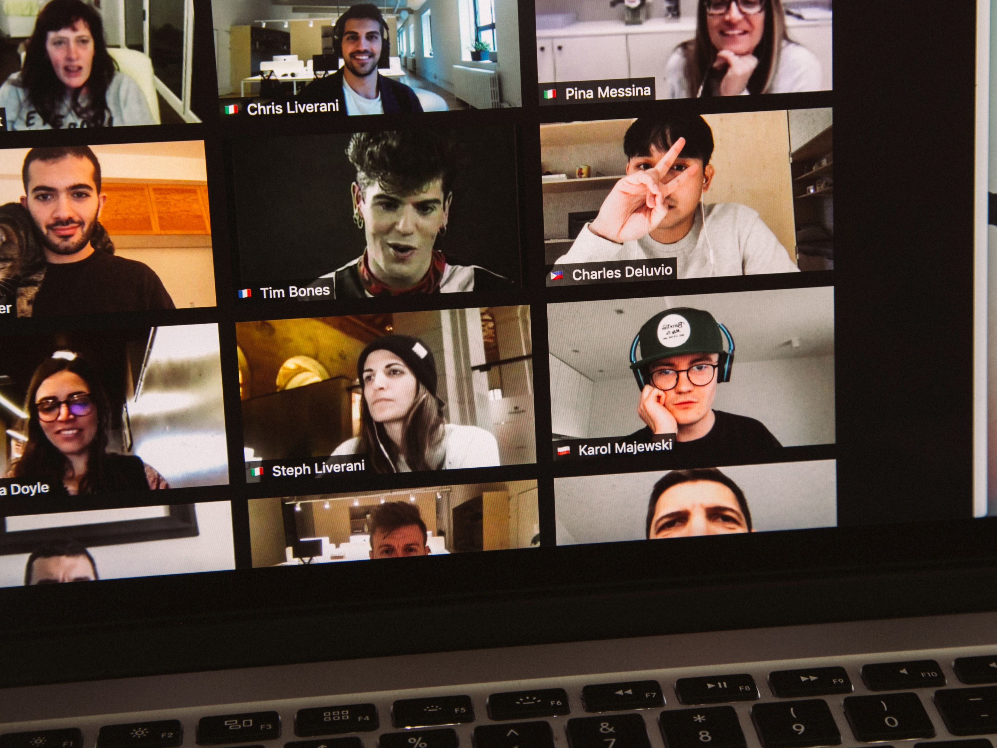 How to build outstanding pedagogy for teaching via Zoom 