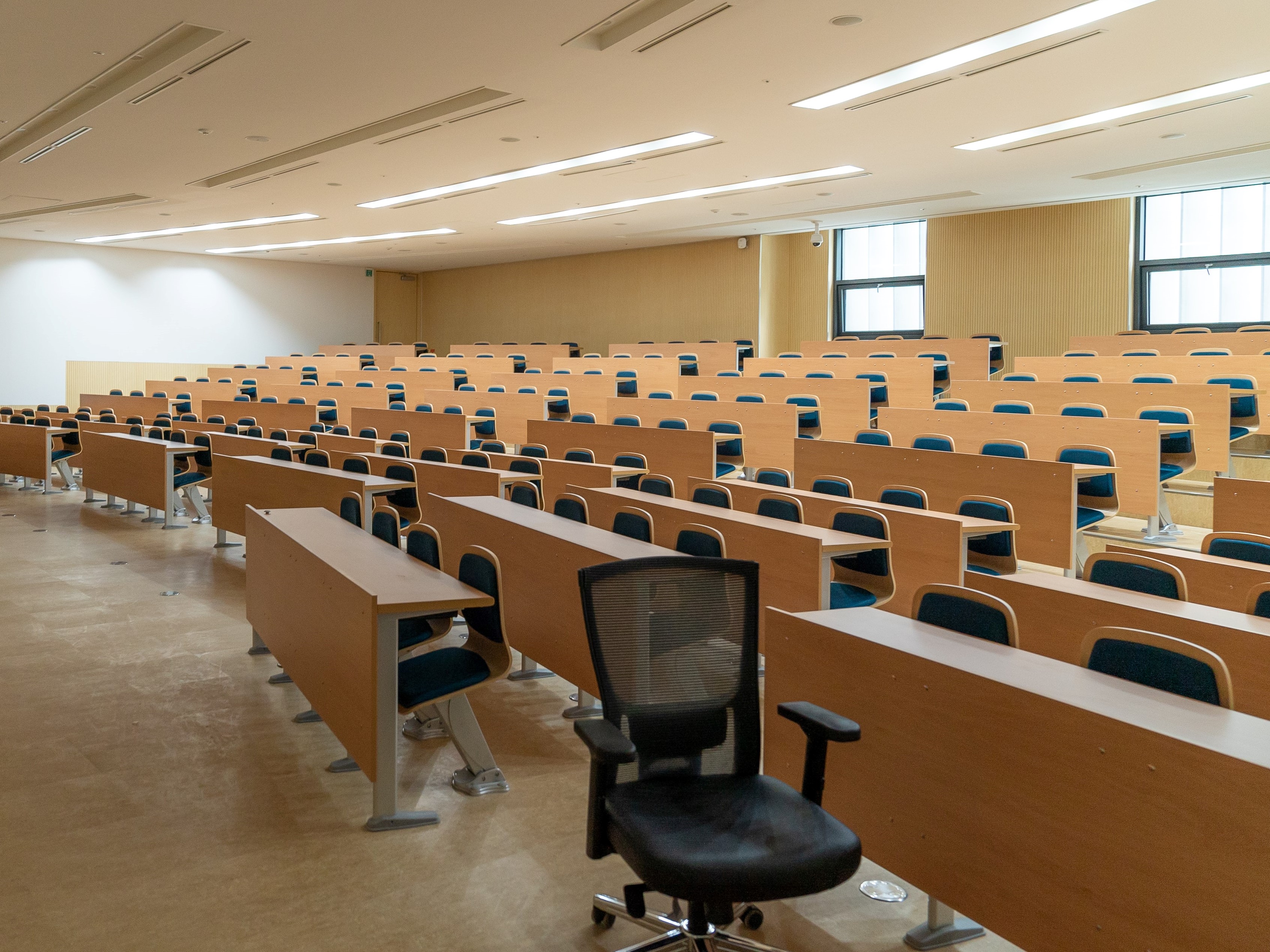 The lecture is dead, long live the lecture 