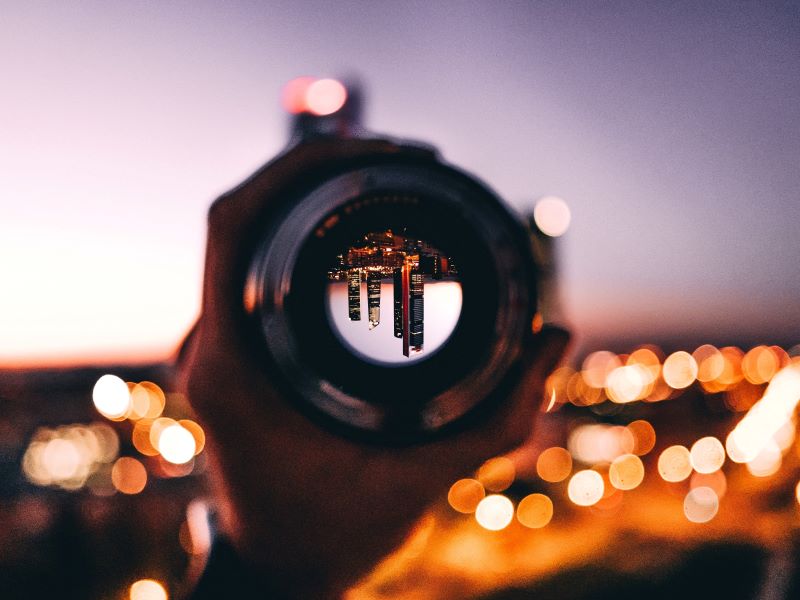 How to use visual media to spur inquiry-based learning online