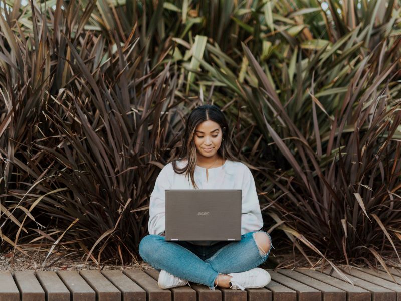 Monitoring student engagement via online teaching tools