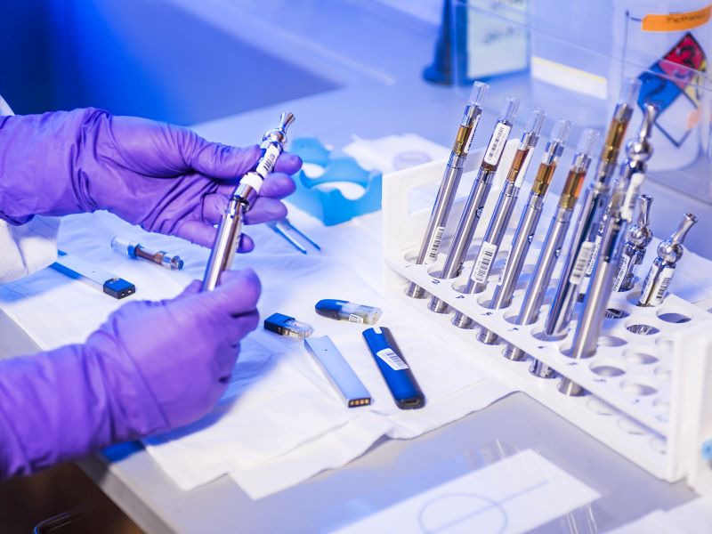 Striving for imperfection: introducing randomness into virtual experiments 