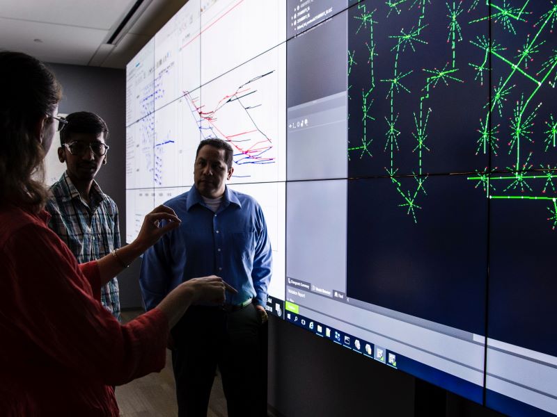 Using tech to train students in creative problem-solving   