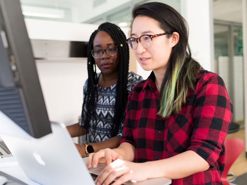 A model for developing global expertise in blended learning