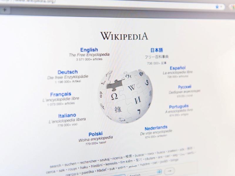 Student-led knowledge exchange using Wikipedia 