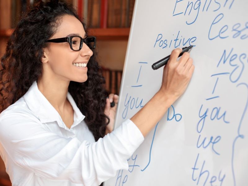 A STEAM adventure: running a hybrid English immersion camp