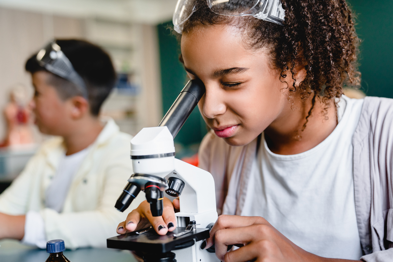 How can universities get more school pupils enthusiastic about science?