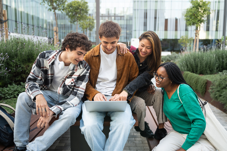 Create an online learning environment international students feel comfortable in