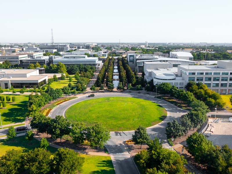 University of Texas at Dallas empowers students with data skills