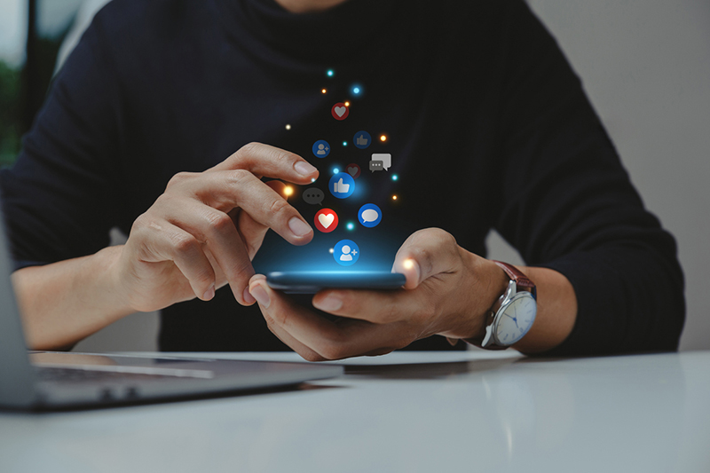 Using social media to connect cohorts