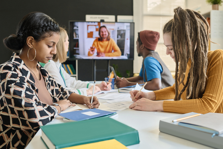 Give students greater flexibility with HyFlex learning