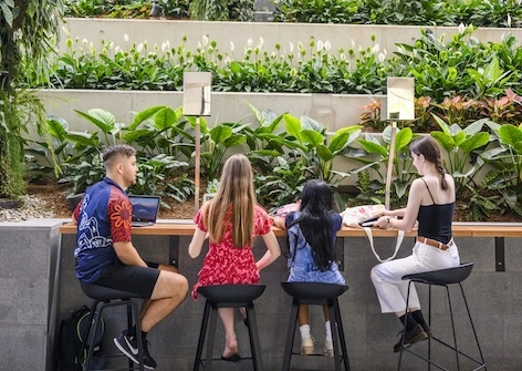 Campus IT Beyond the Computer Room: Meet the “Anywhere Lab”
