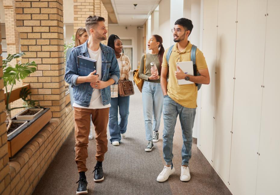 Students walking onto campus