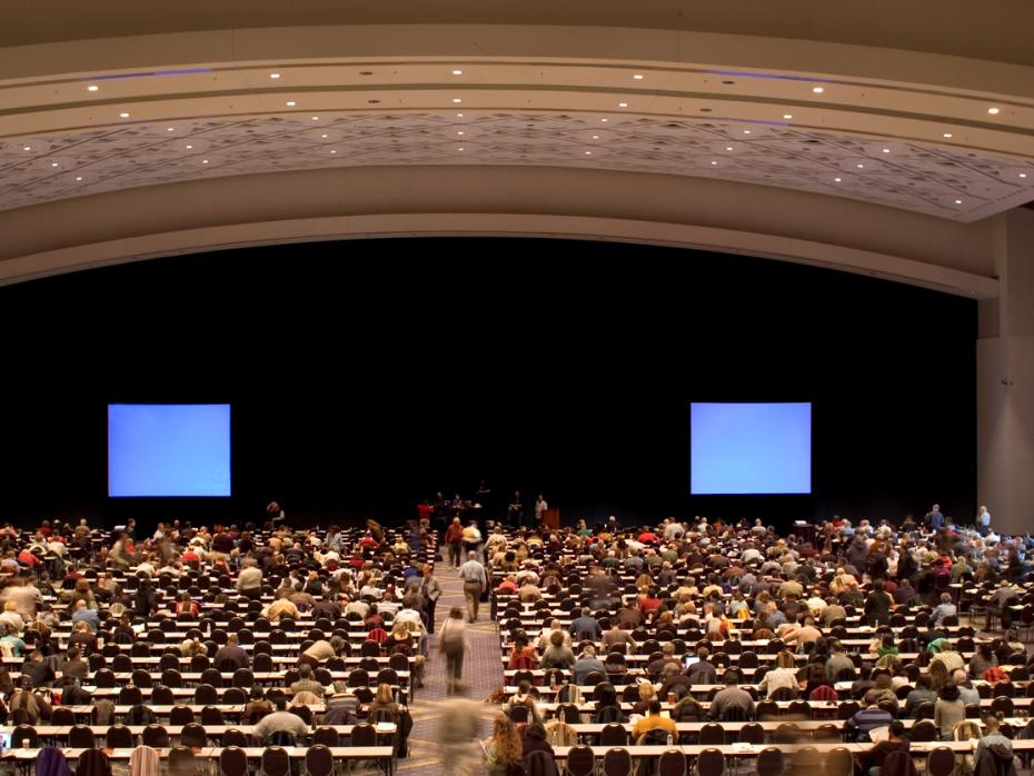 A lecture hall full of students