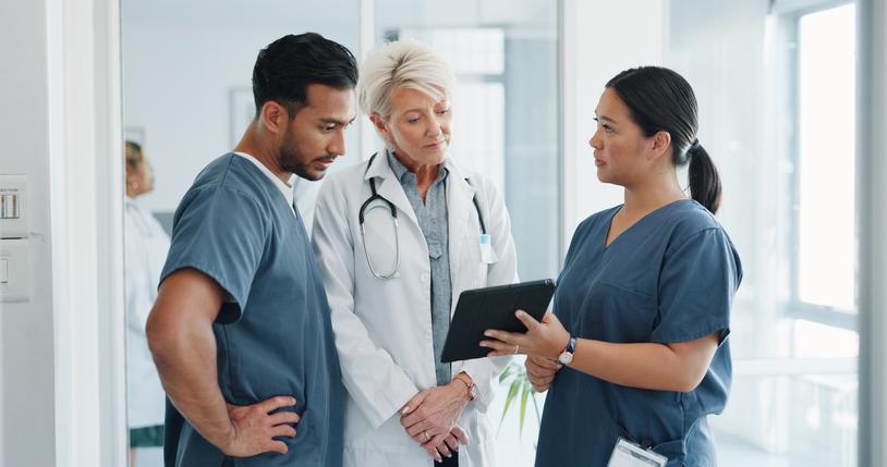 Medical staff discuss information