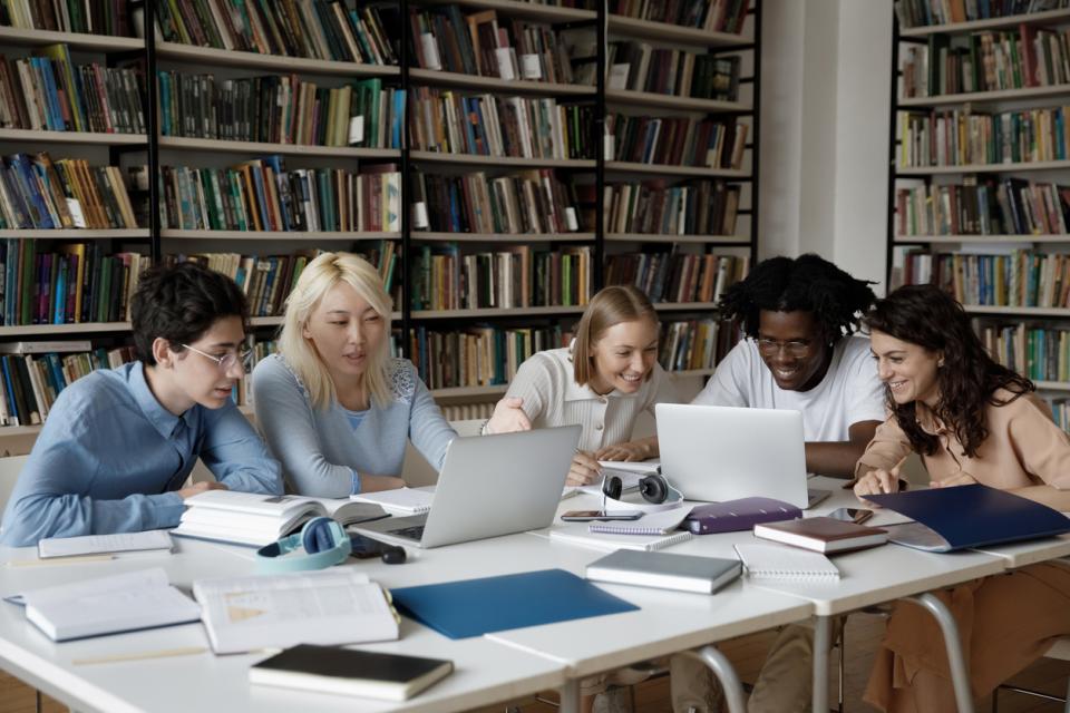 Students working together in the library