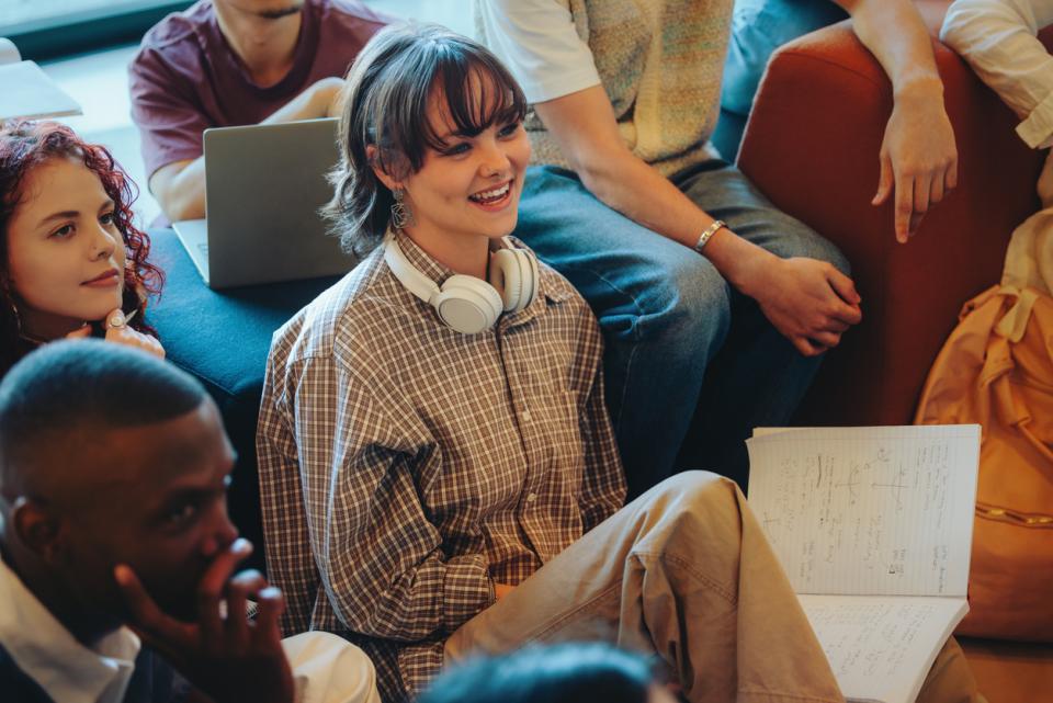 A neurodivergent student participatin gin a class discussion