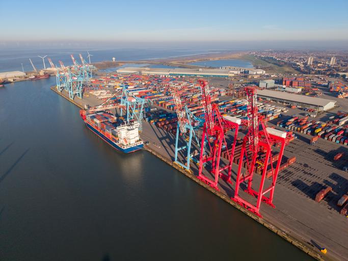 A birds eye view of a shipping port 